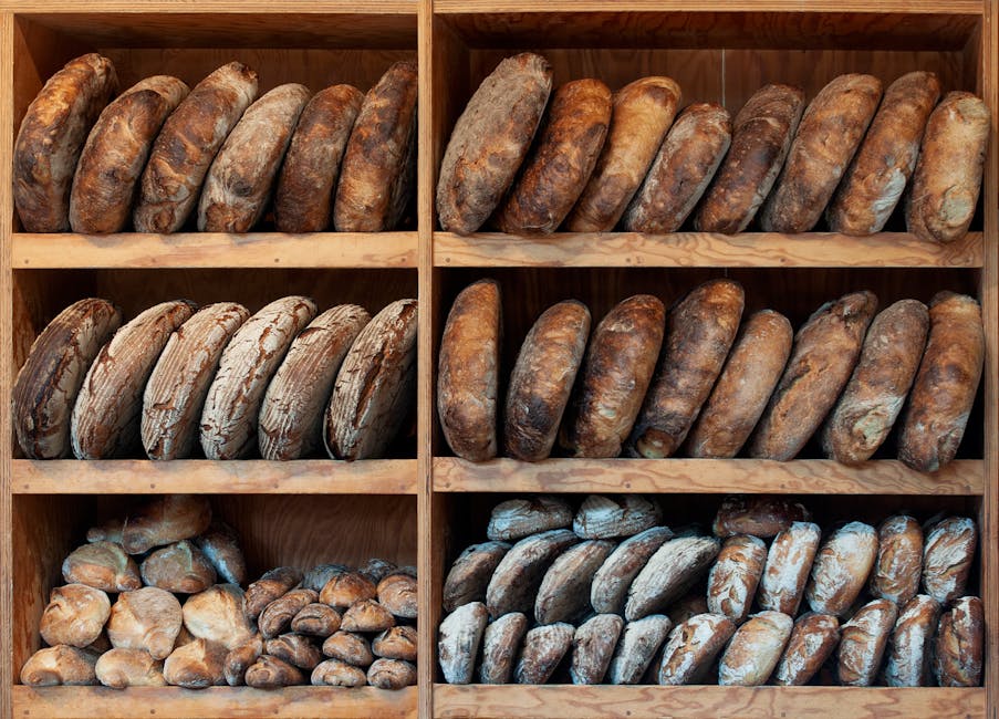 Verschillende soorten brood in een bakkerij