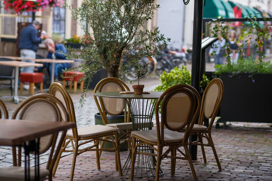 Een gezellig terras buiten in de lente