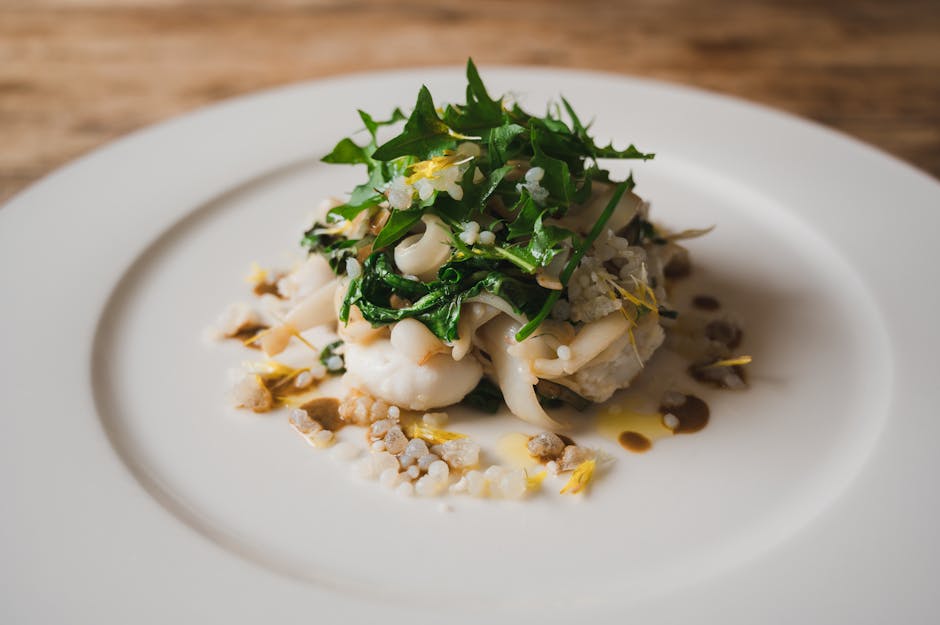 Een vers lente-gerecht op een bord